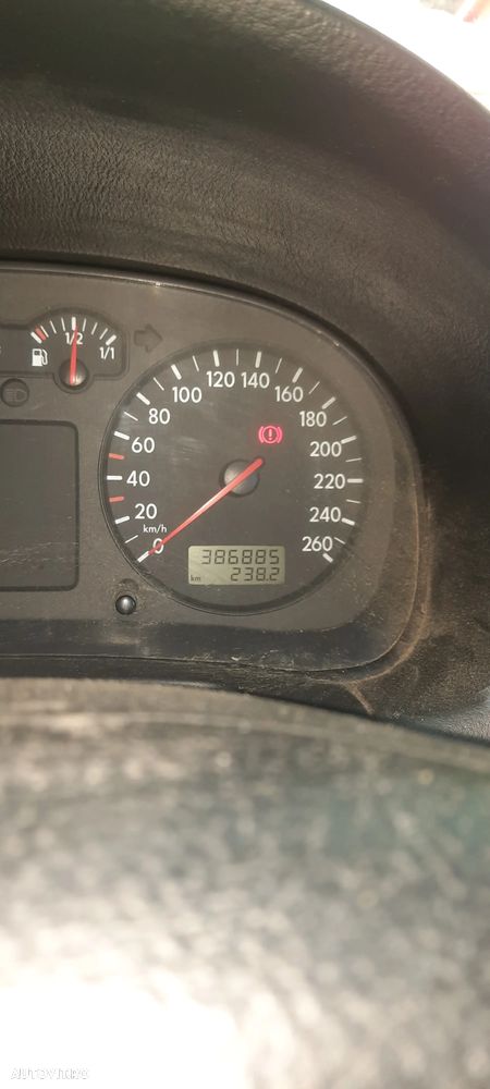 VOLKSWAGEN Golf 2004 — imagine 9
