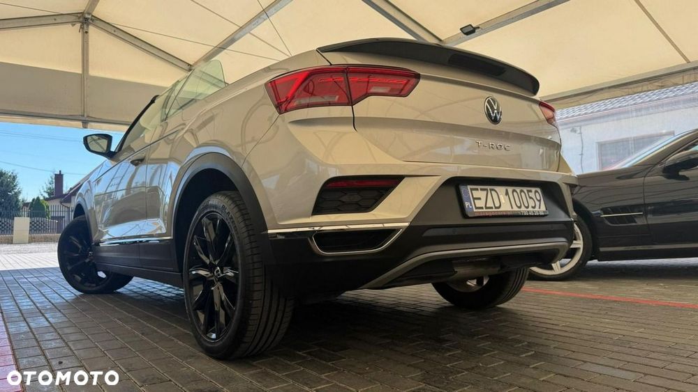 Volkswagen T-Roc - 19