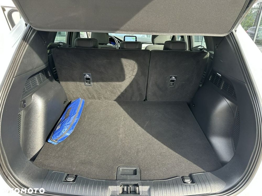 Ford Kuga 2.0 EcoBlue 4x4 TITANIUM - 33
