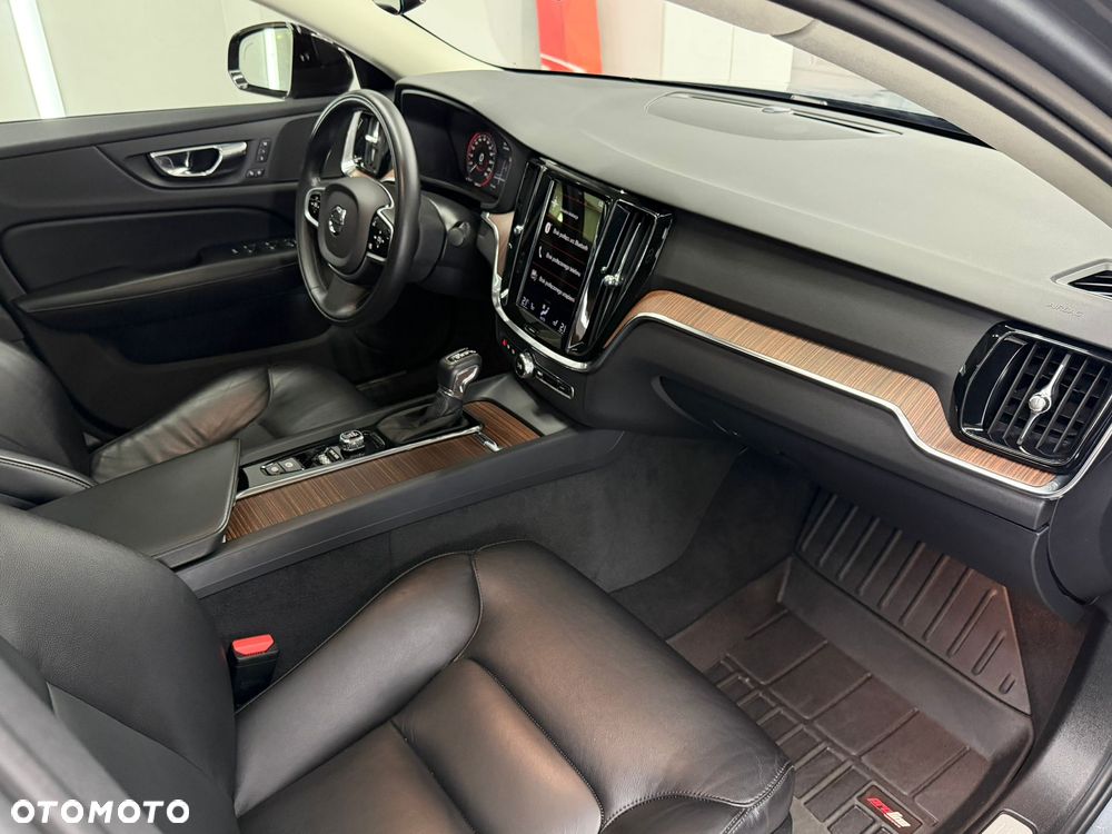Volvo S60 T6 AWD Momentum Pro - 12