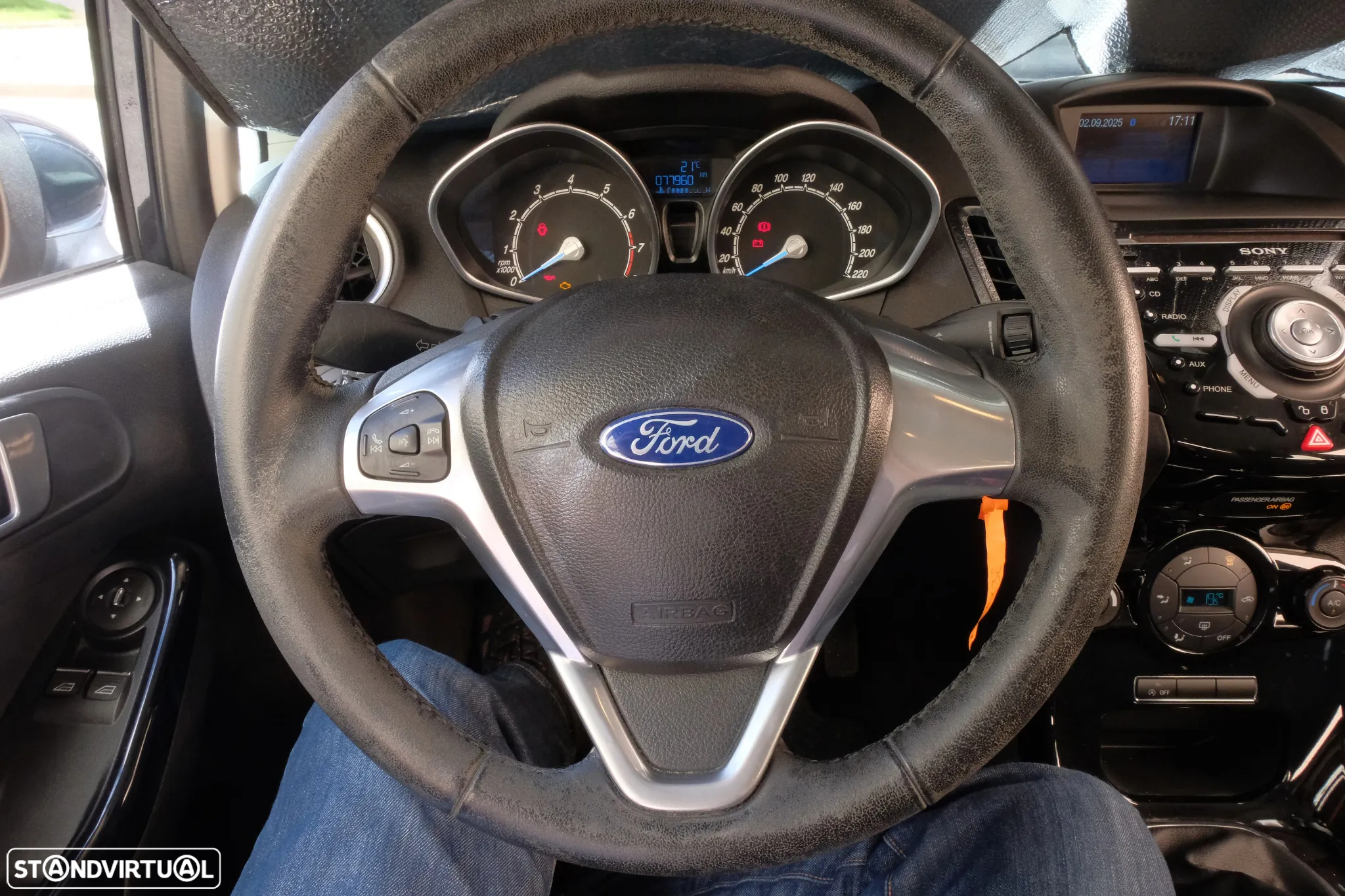 Ford Fiesta 1.0 T EcoBoost Titanium - 12