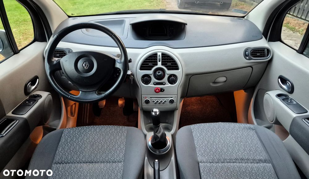 Renault Modus 1.2 Confort Privilege - 16