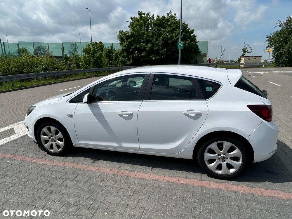 Opel Astra - 1