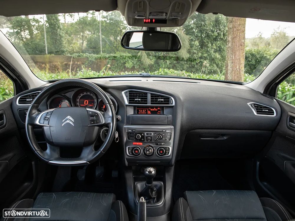Citroën C4 1.6 HDi Attraction - 10