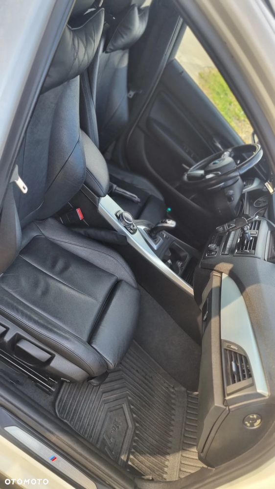BMW Seria 1 120d - 12