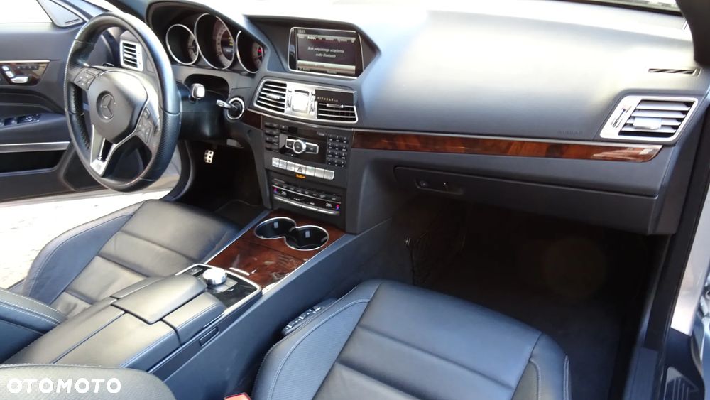 Mercedes-Benz Klasa E 350 4Matic 7G-TRONIC - 27
