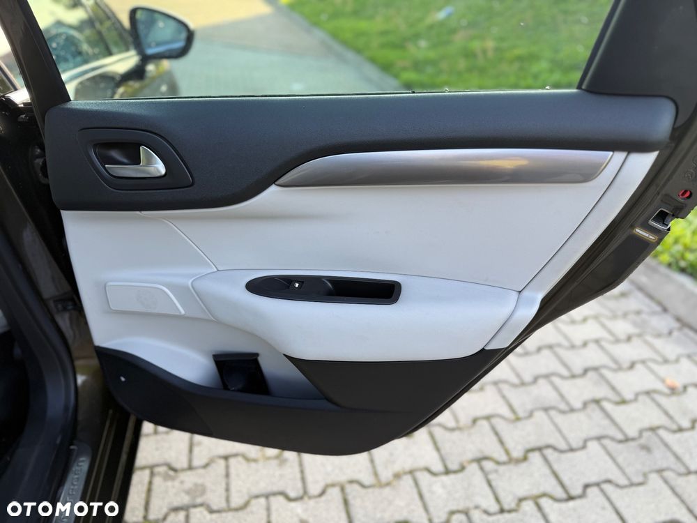 Citroën C4 - 10