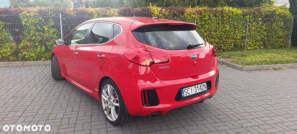 Kia Ceed 1.6 T-GDI GT L - 4