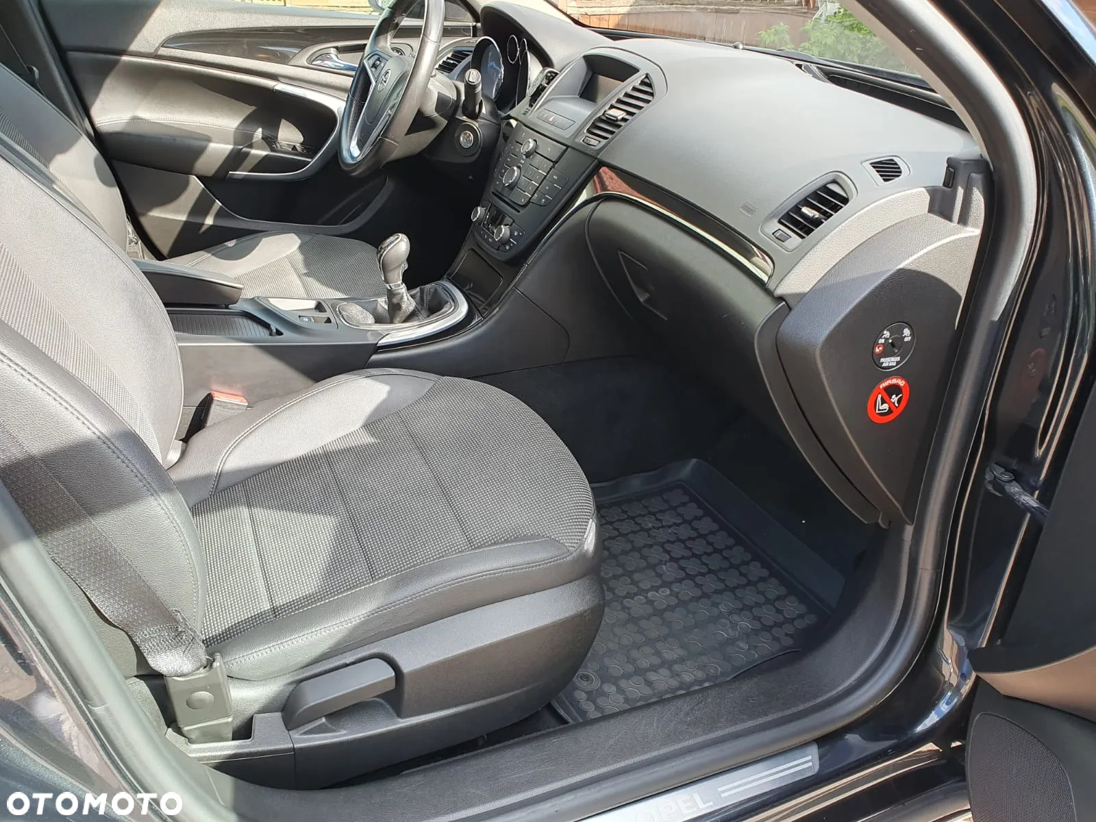 Opel Insignia - 8