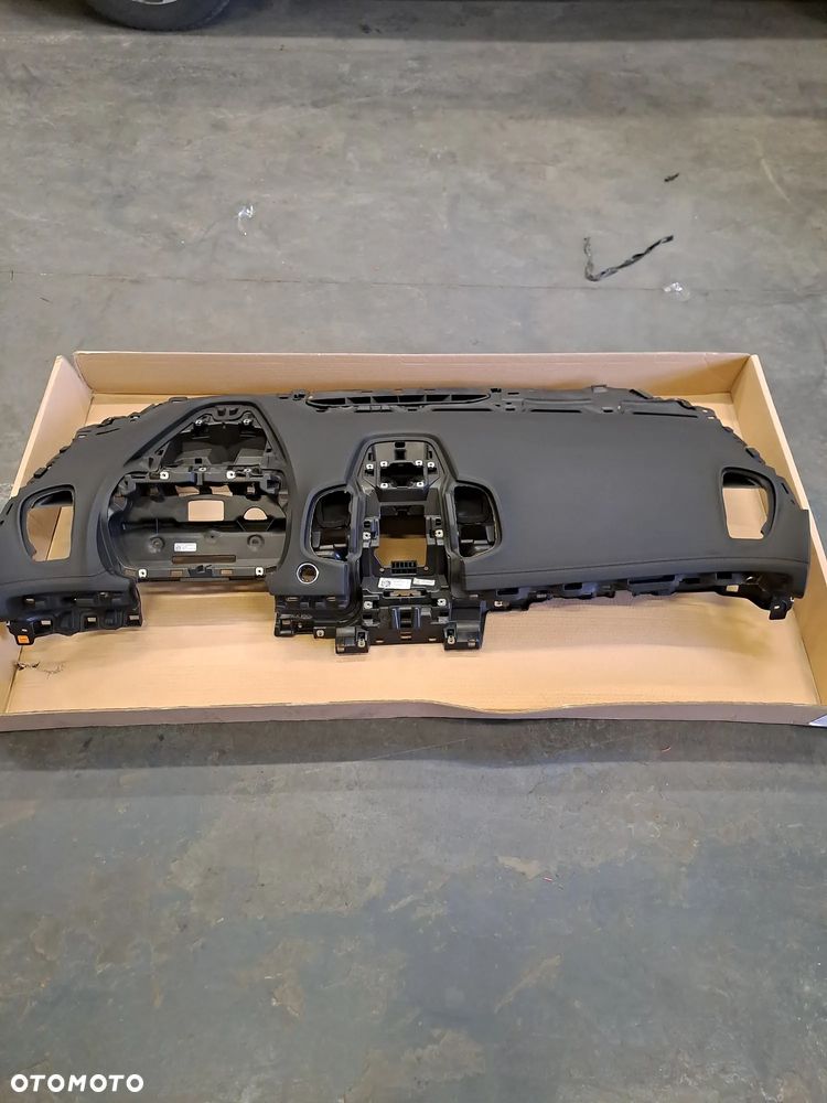 Konsola deska rozdzielcza Renault Espace V 5 Initiale Paris - 8