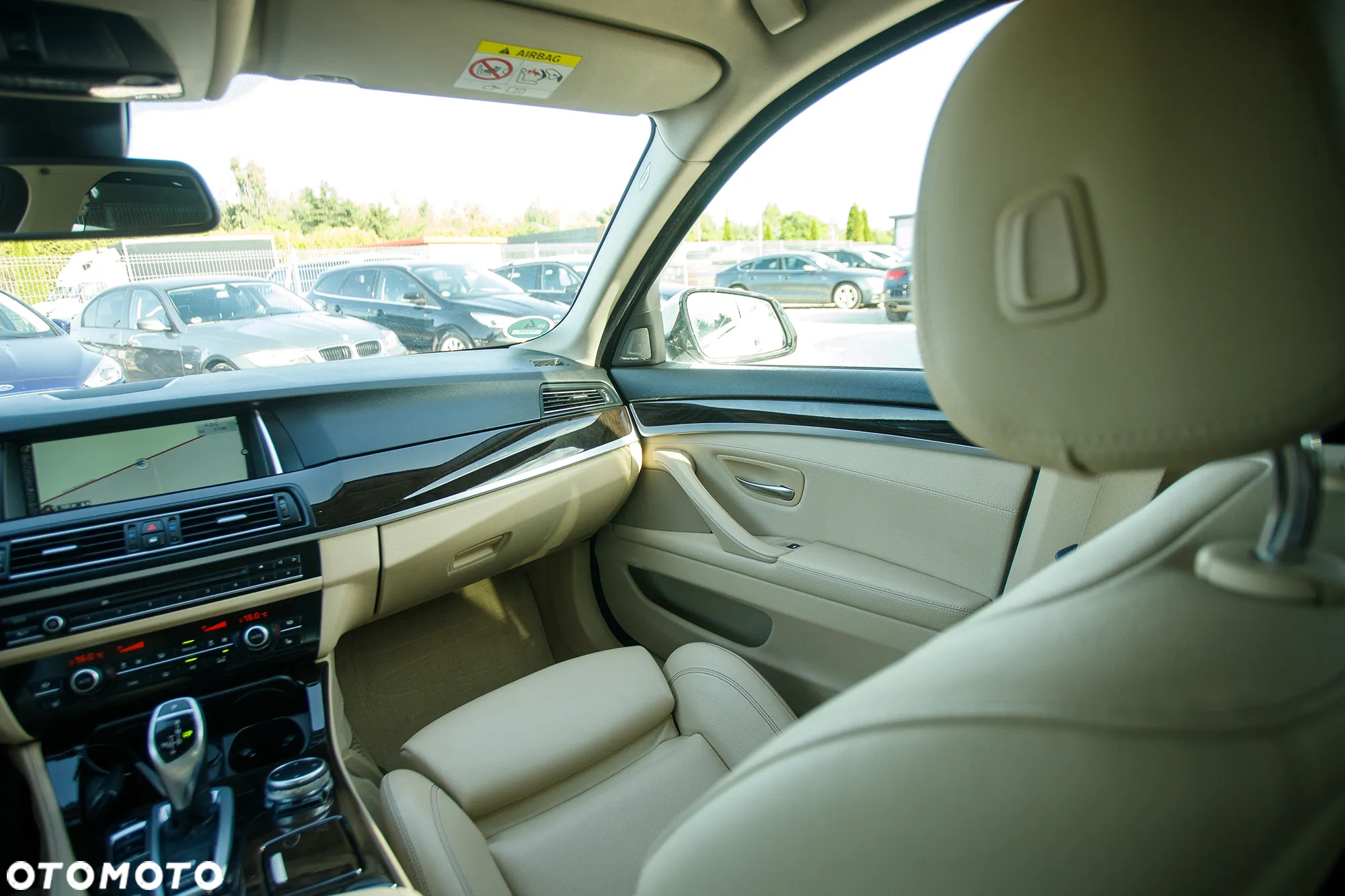 BMW Seria 5 535d xDrive Touring Luxury Line - 24