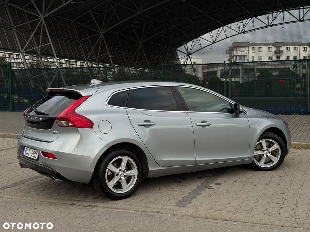 Volvo V40 D3 Summum - 18