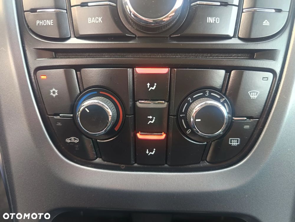 Opel Astra 1.4 Turbo - 20