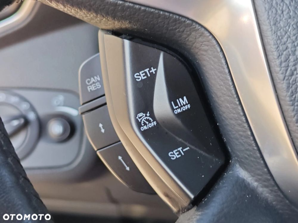 Ford Kuga 2.0 TDCi 4WD Titanium Plus - 24