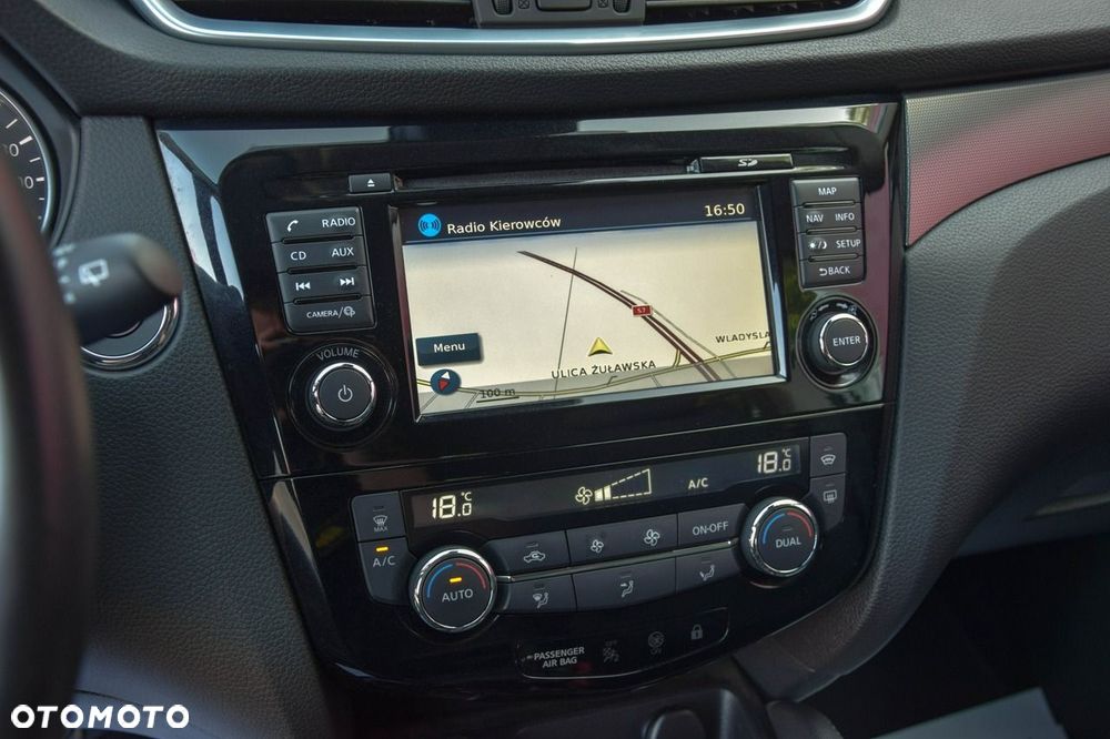 Nissan Qashqai 1.3 DIG-T Tekna - 24