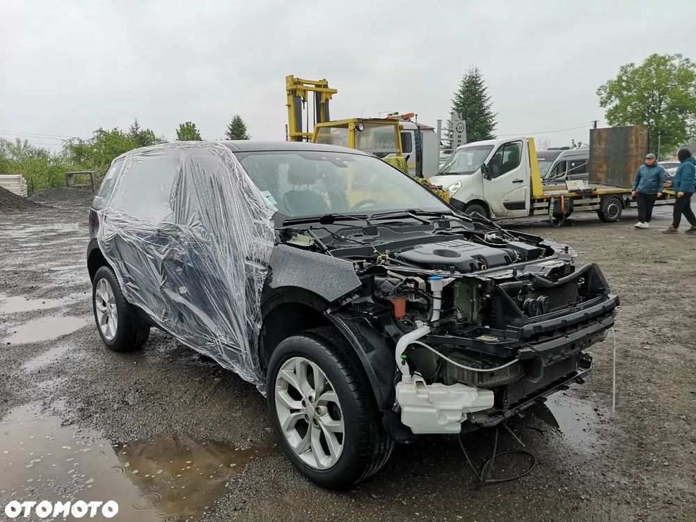 Land Rover Discovery Sport TD4 HSE Luxury - 15