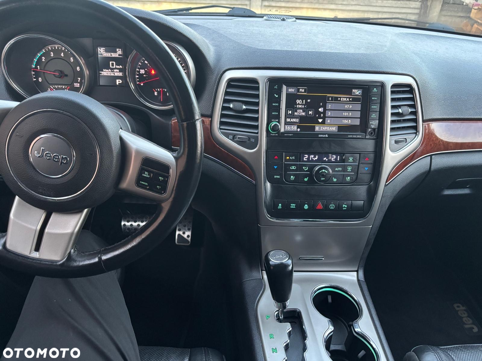 Jeep Grand Cherokee - 9