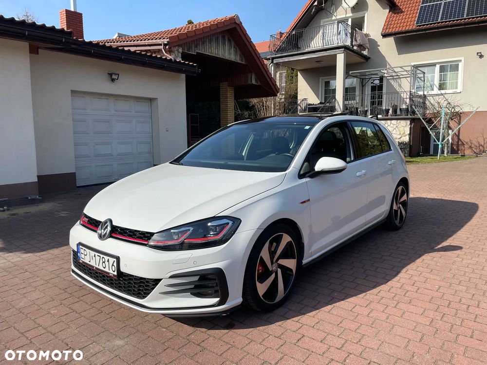 Volkswagen Golf GTI Performance BlueMotion Technology DSG - 3