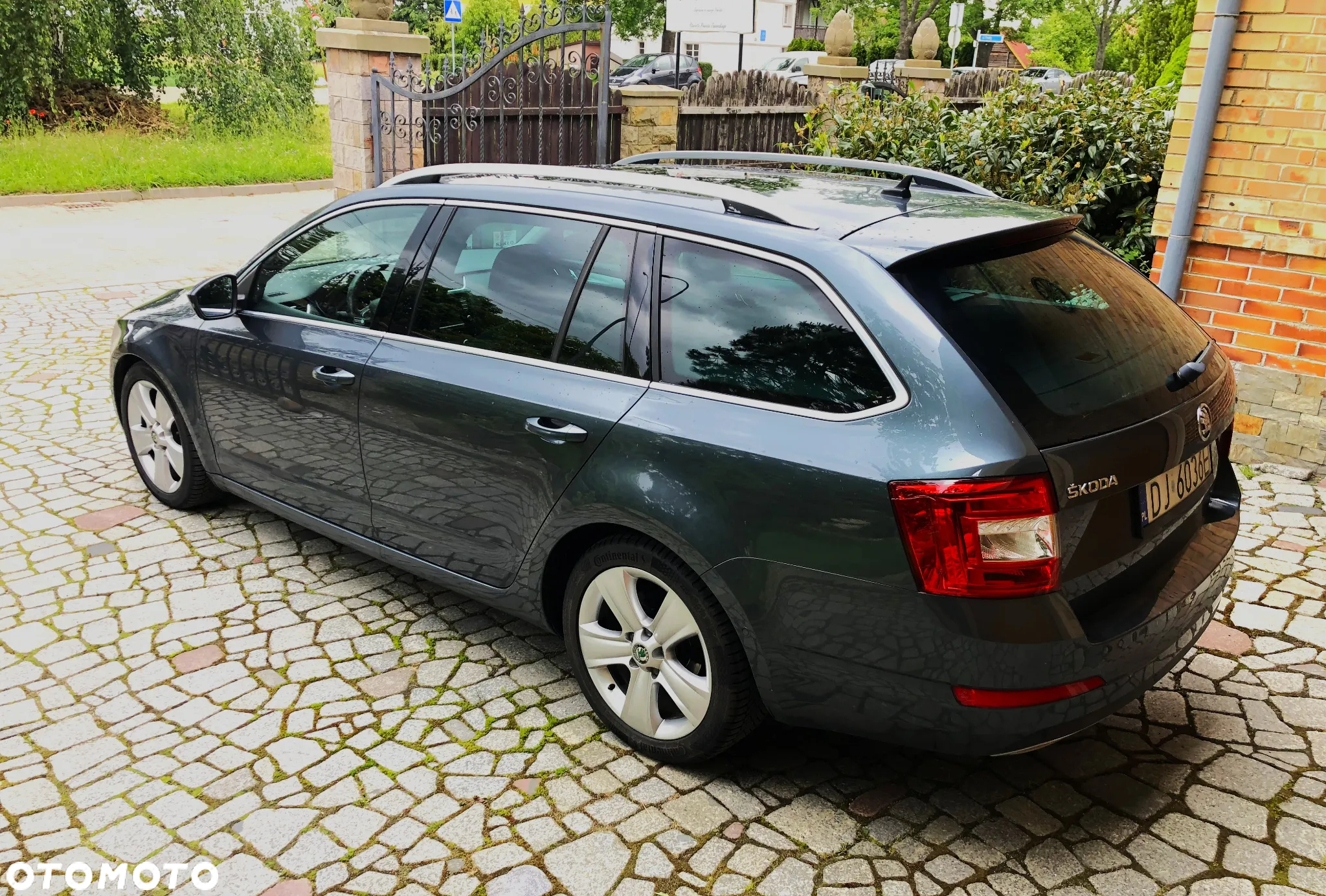 Skoda Octavia Combi 2.0 TDI DSG Style - 7