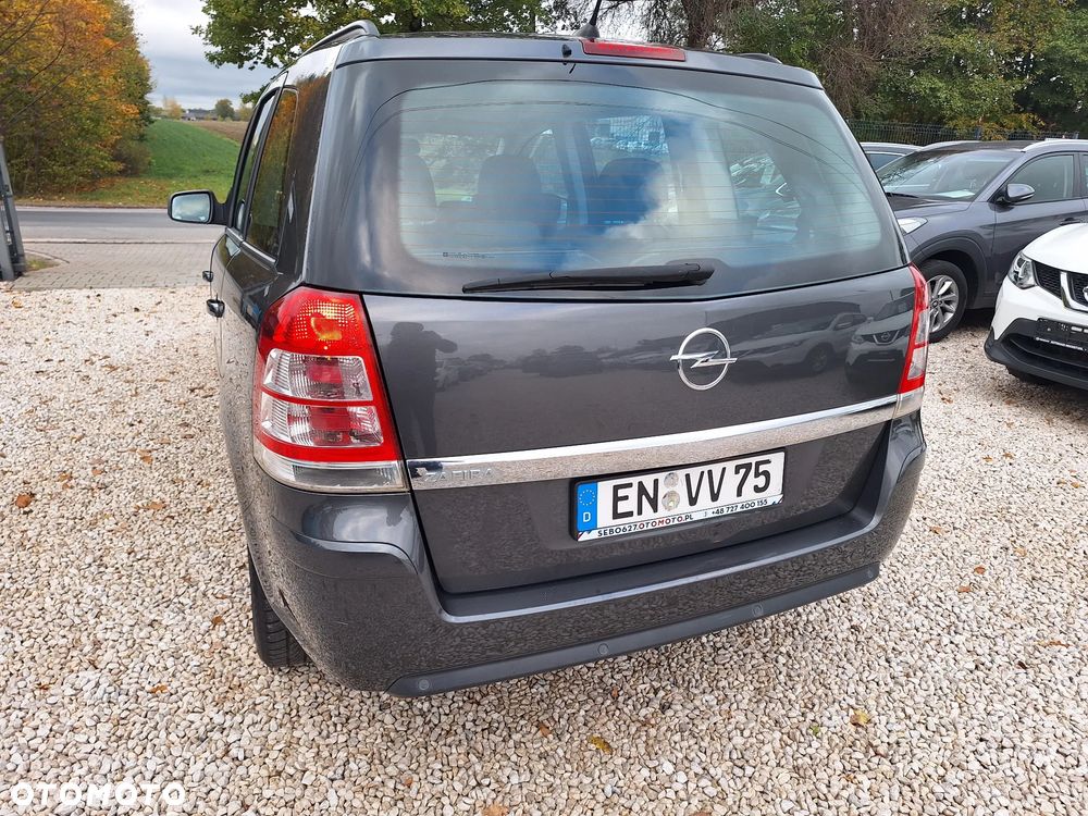 Opel Zafira 1.8 Design Edition - 10