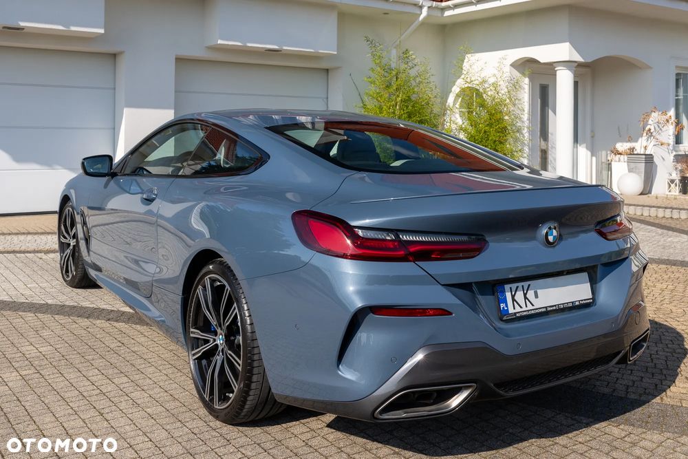 BMW Seria 8 - 7