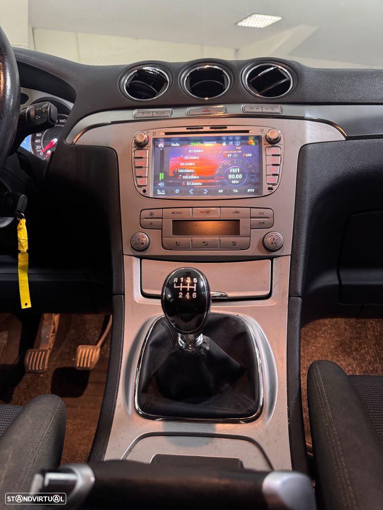 Ford S-Max 1.8 TDCi Titanium 7L - 13