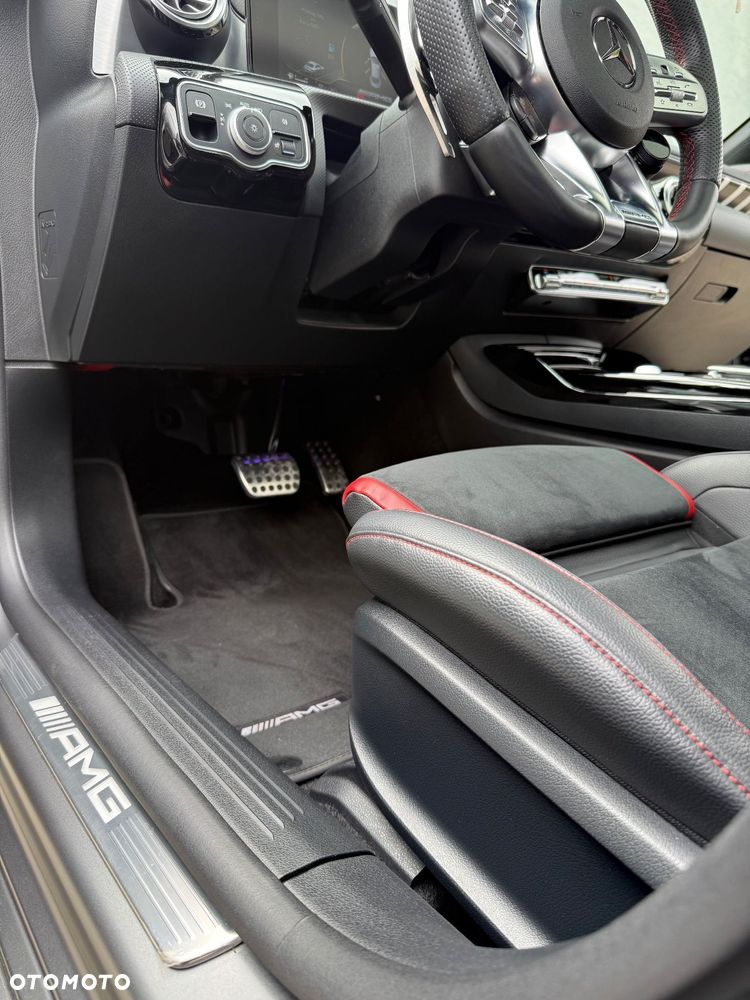 Mercedes-Benz CLA - 15