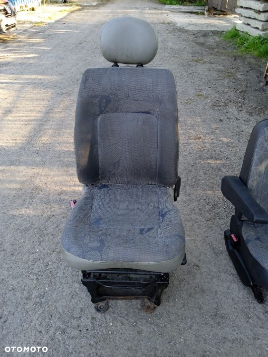 FOTEL KIEROWCY RENAULT MASTER 98-10 - 3