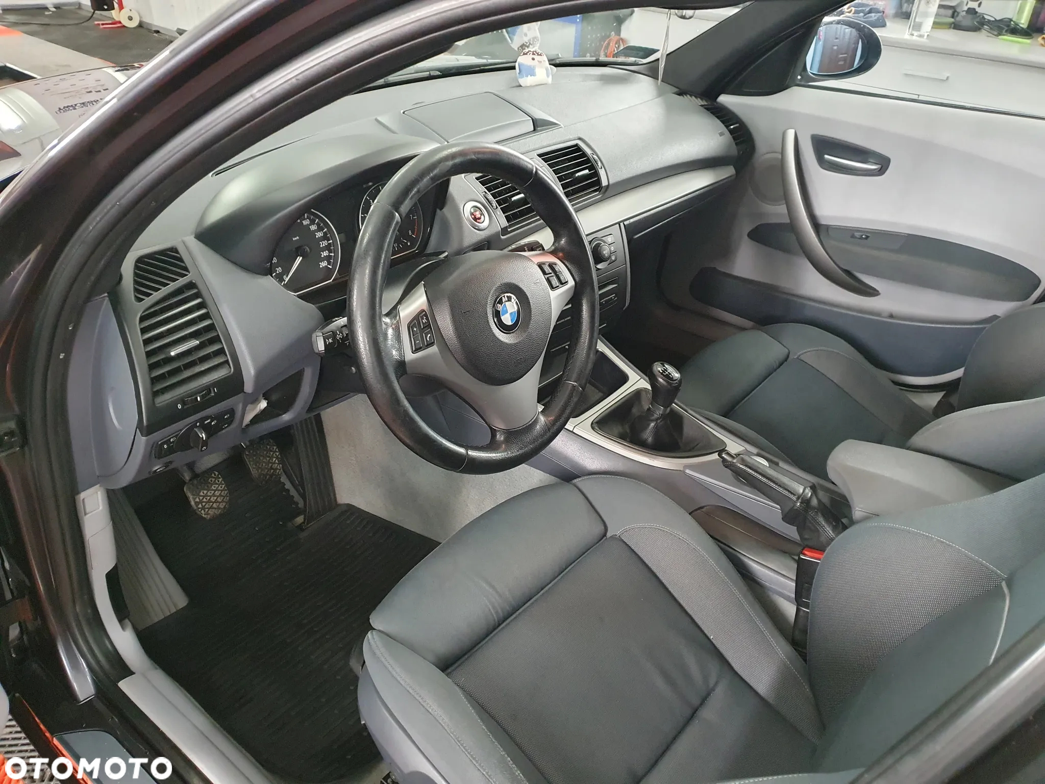 BMW Seria 1 130i - 10