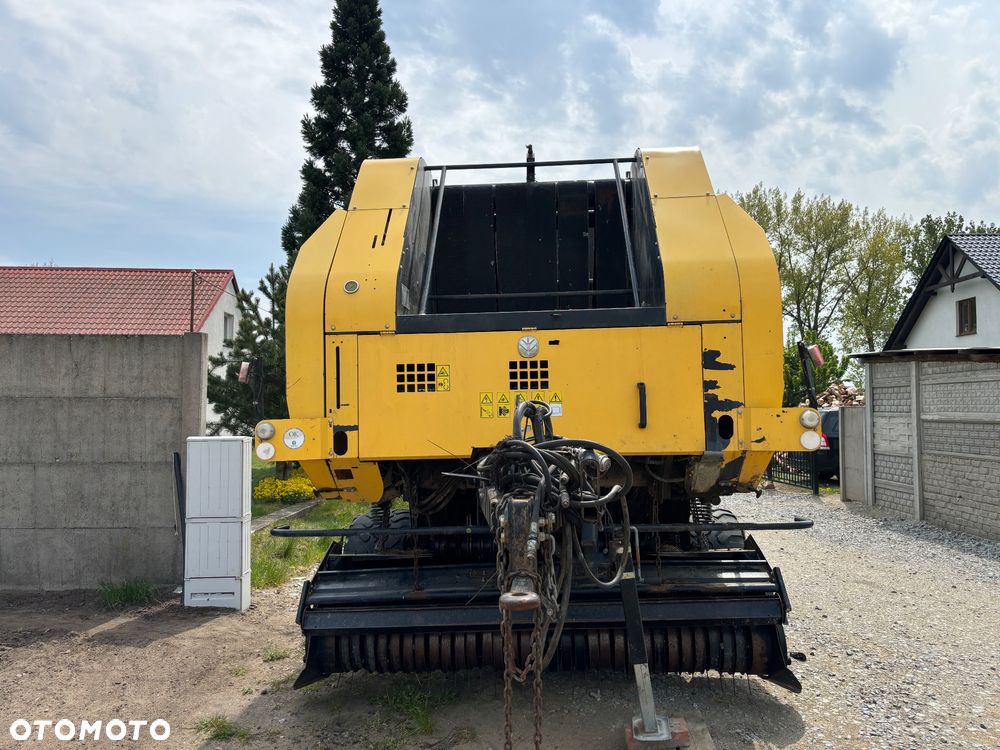 New Holland BR7070 - 4