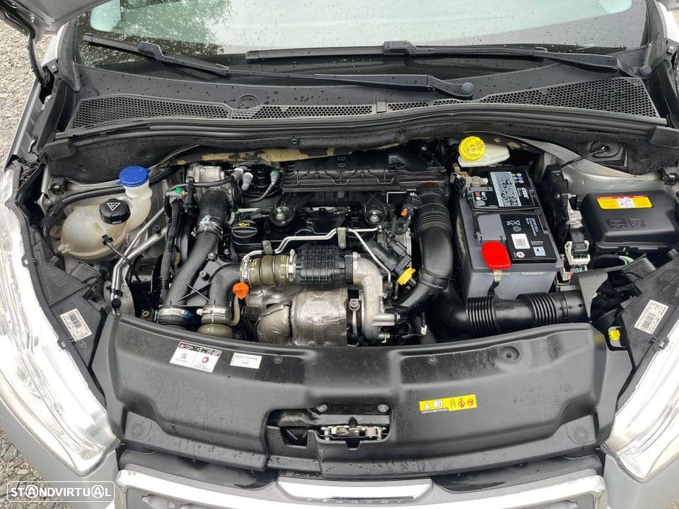 Peugeot 208 - 1