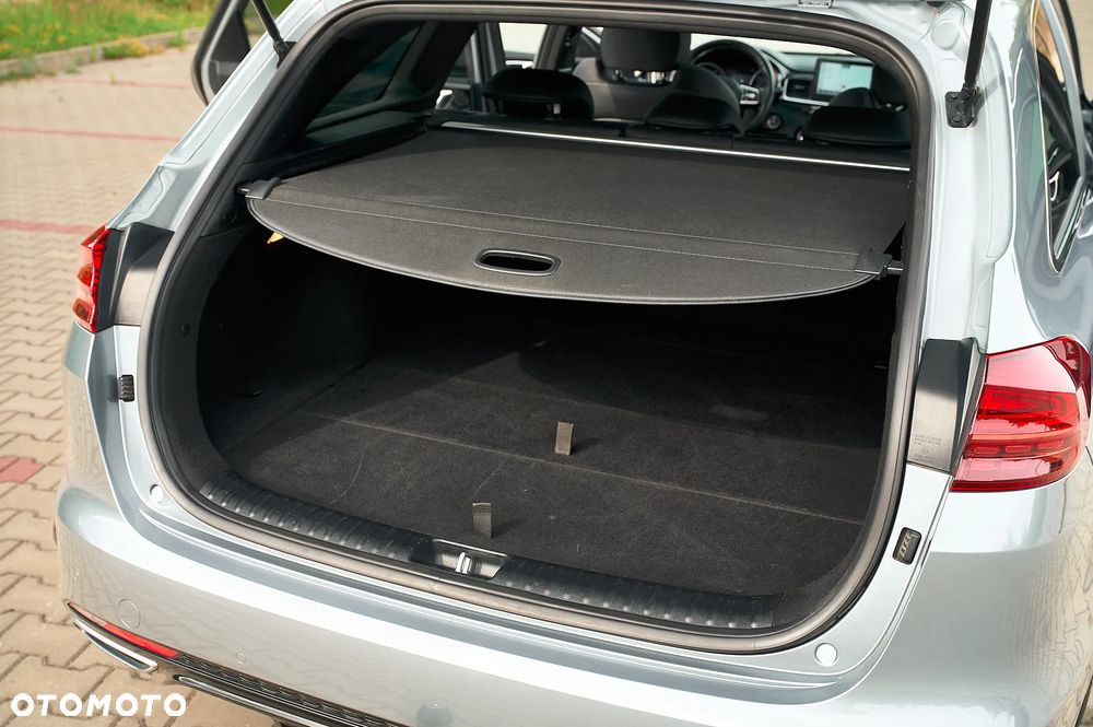 Kia Ceed 1.4 T-GDI DCT OPF GT Line - 19