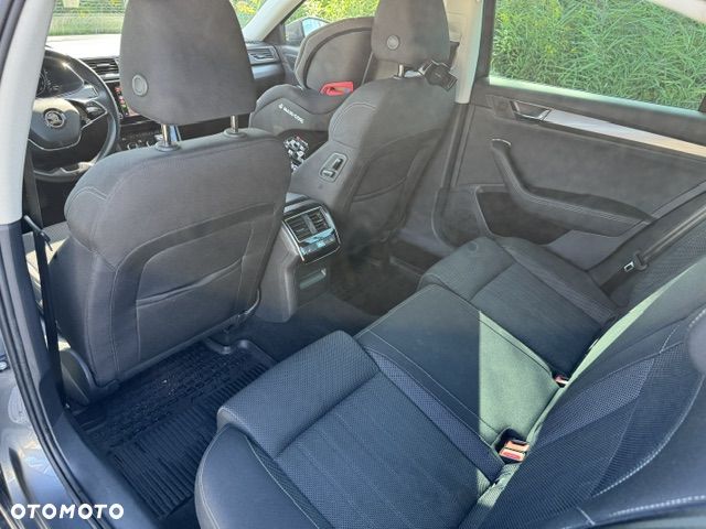 Skoda Superb 2.0 TDI SCR Style DSG - 11