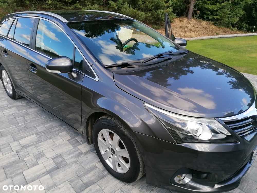 Toyota Avensis 2.0 D-4D Comfort - 2