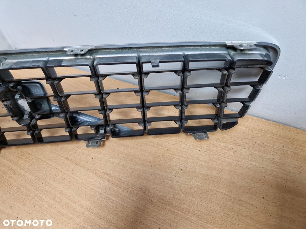 GRILL ATRAPA PLASTER MIODU VOLVO V50 S40 04-07 - 8