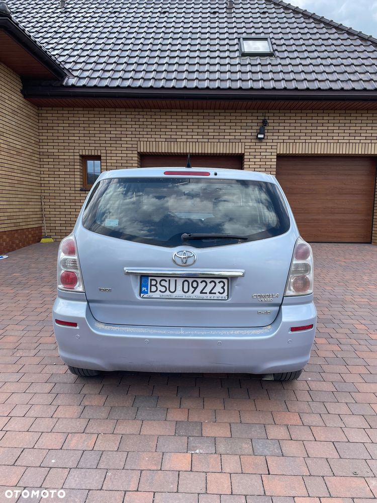 Toyota Corolla Verso - 5