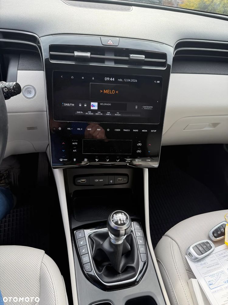 Hyundai Tucson 1.6 T-GDi 48V-Hybrid 2WD Select - 11