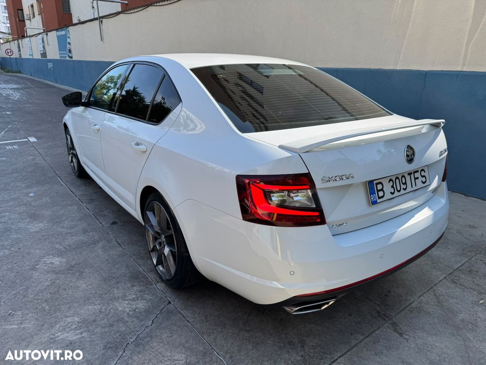Skoda Octavia 2.0 TDI 4X4 DSG RS - 9