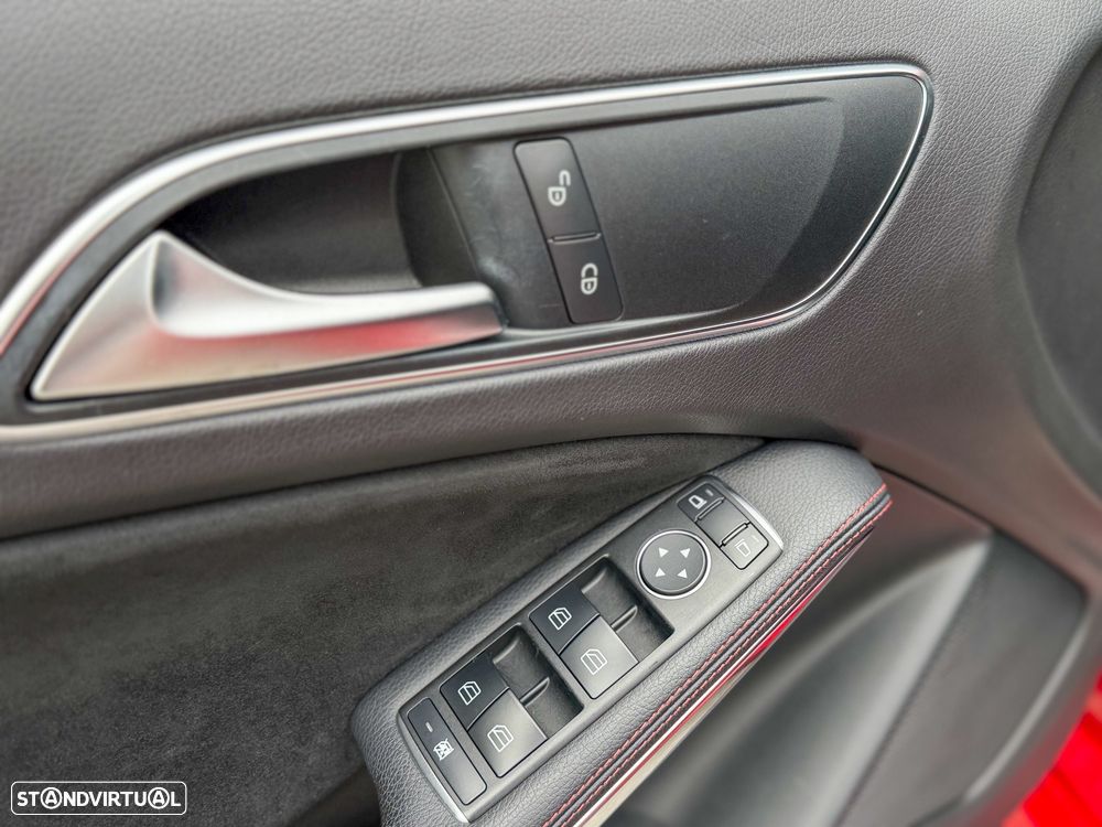 Mercedes-Benz A 180 CDi BE AMG Line - 12