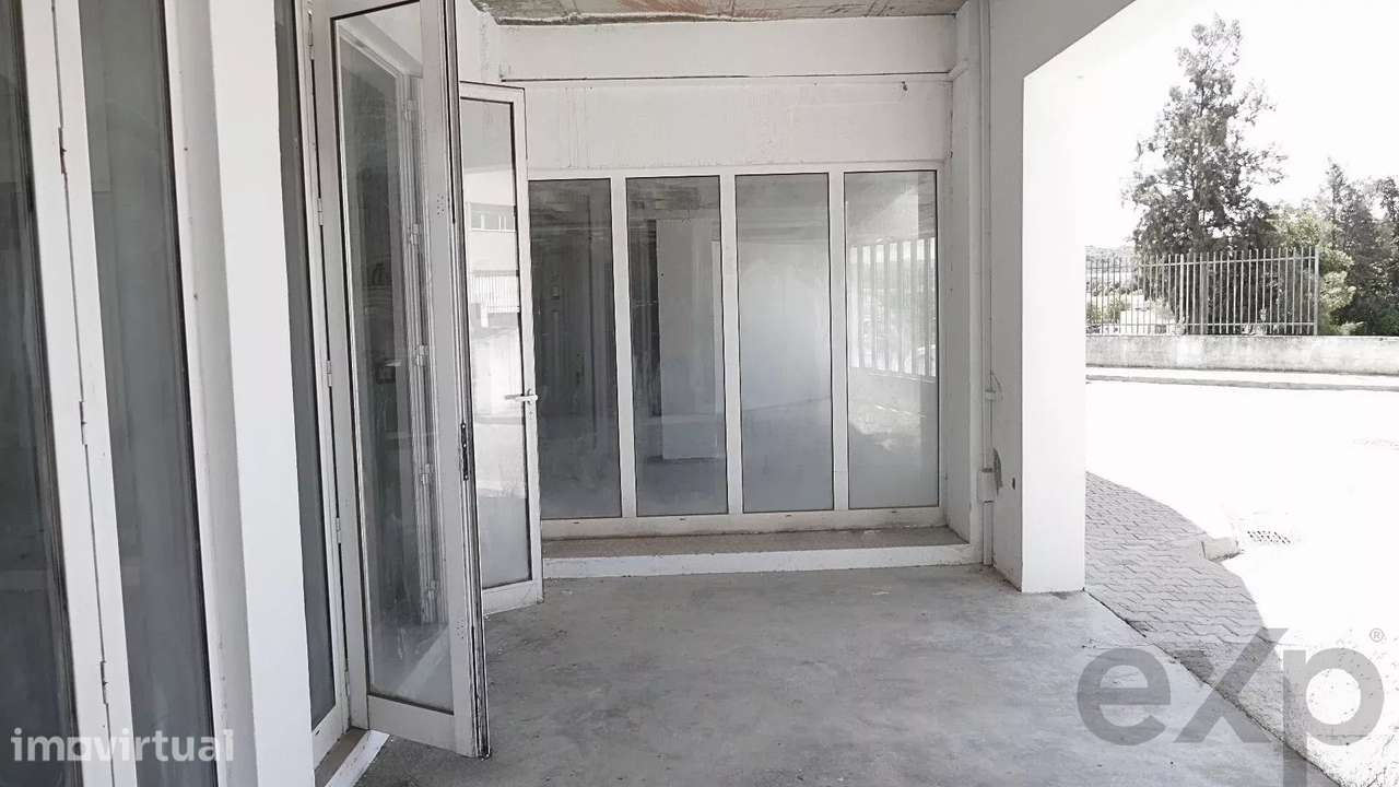 Armazém/Espaço para Comércio ou Indústria, excelente localização urban - Grande imagem: 3/14