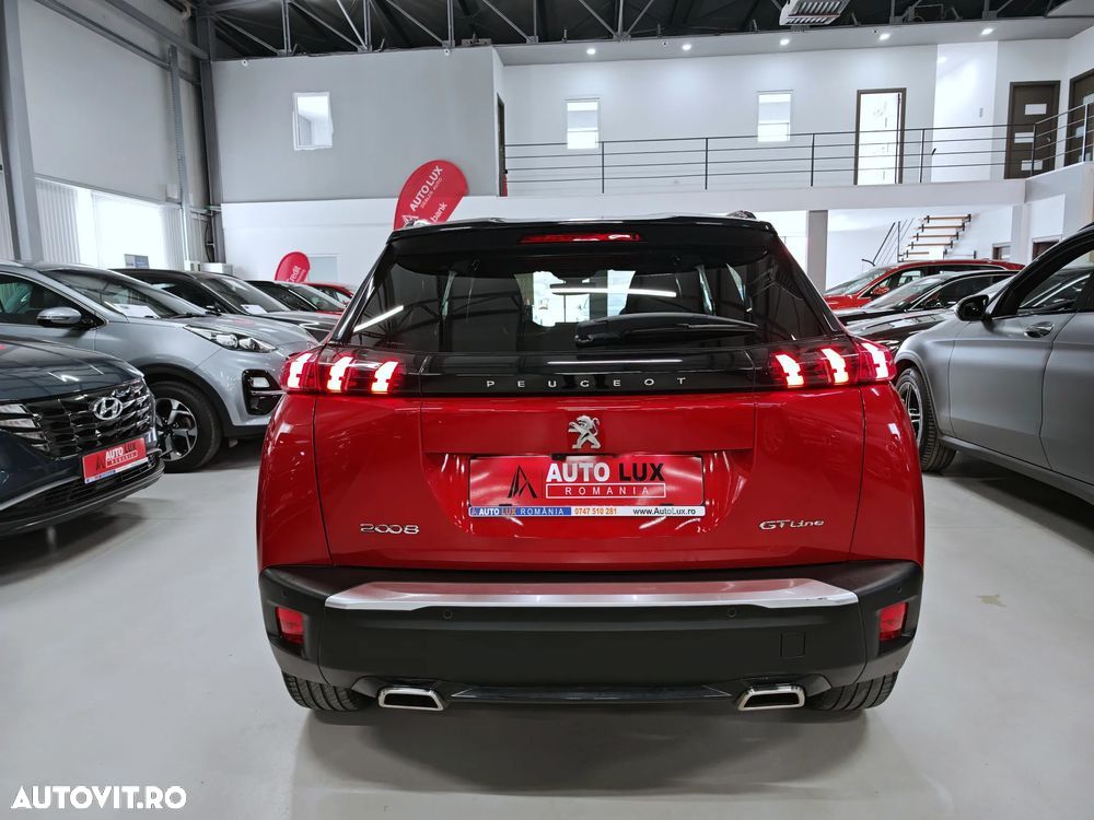 Peugeot 2008 1.2 L PureTech STT EAT8 GT Line - 13