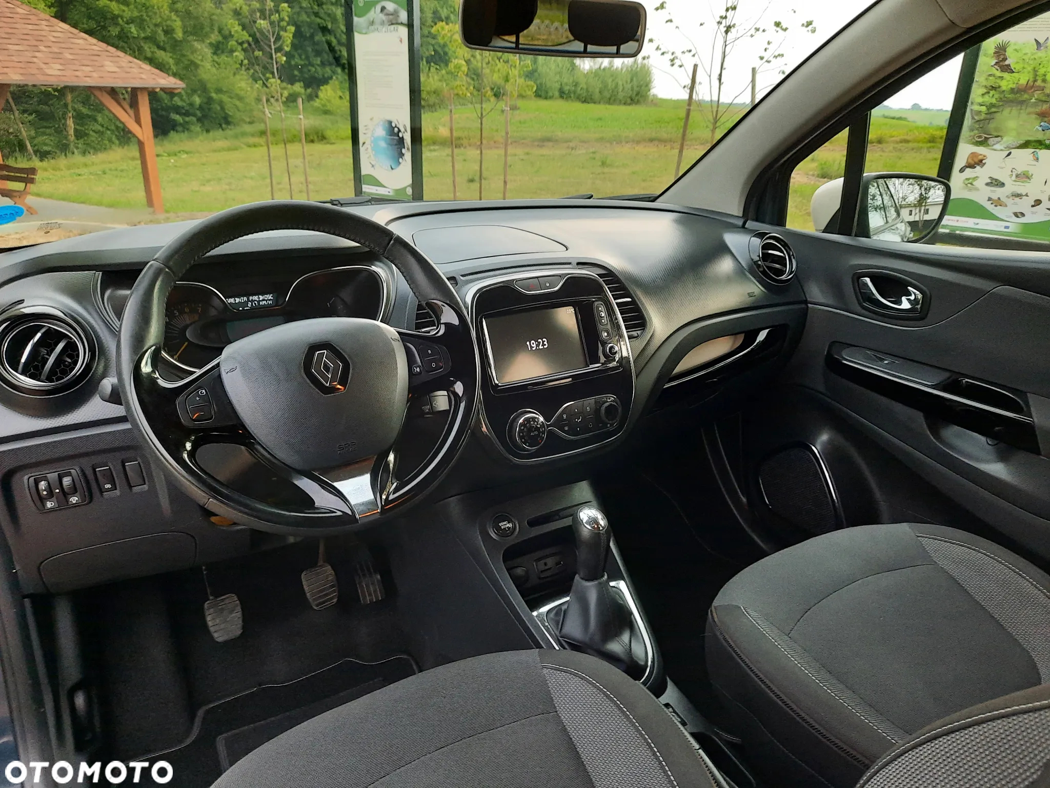 Renault Captur - 13