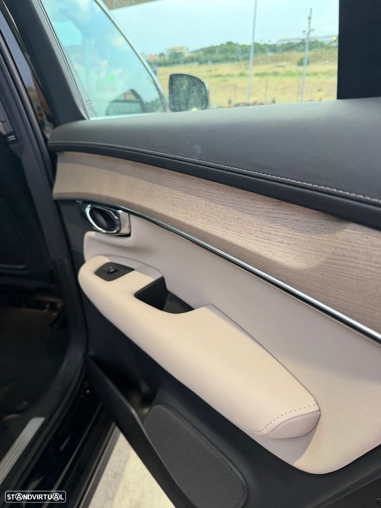 Volvo XC 90 2.0 T8 PHEV Plus Dark AWD - 27