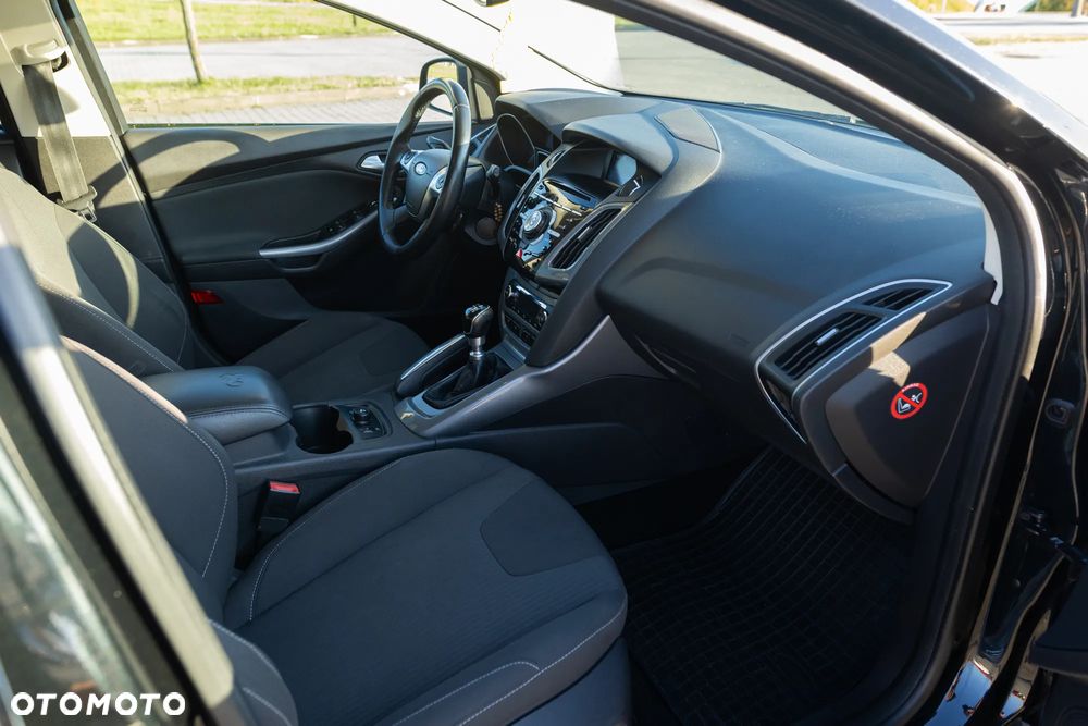 Ford Focus 1.6 EcoBoost Titanium - 15