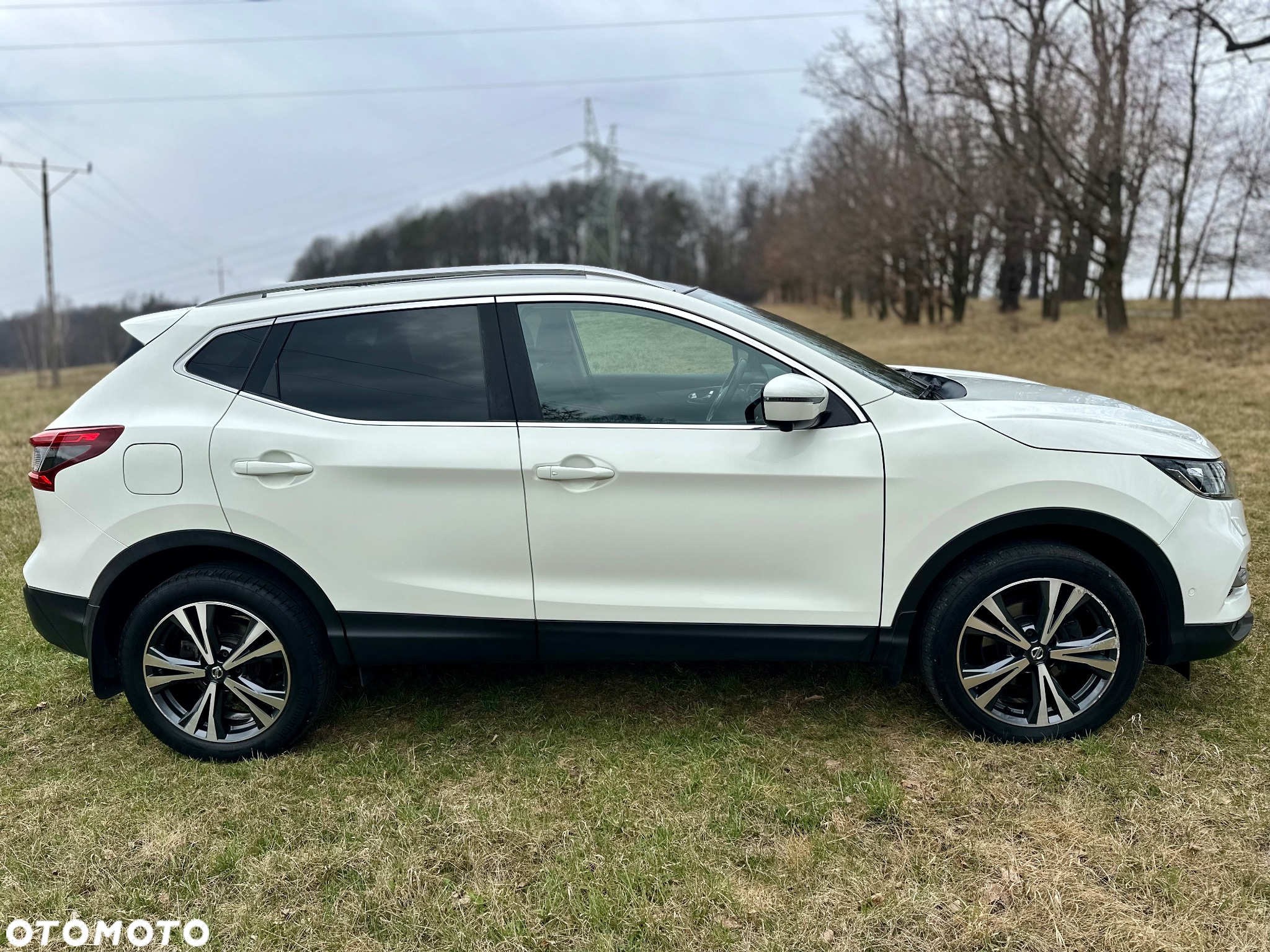 Nissan Qashqai 1.2 DIG-T Xtronic TEKNA+ - 4