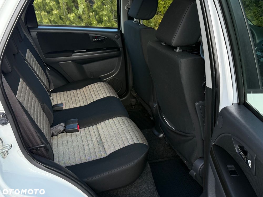 Fiat Sedici 1.6 16V 4x4 Lounge - 8