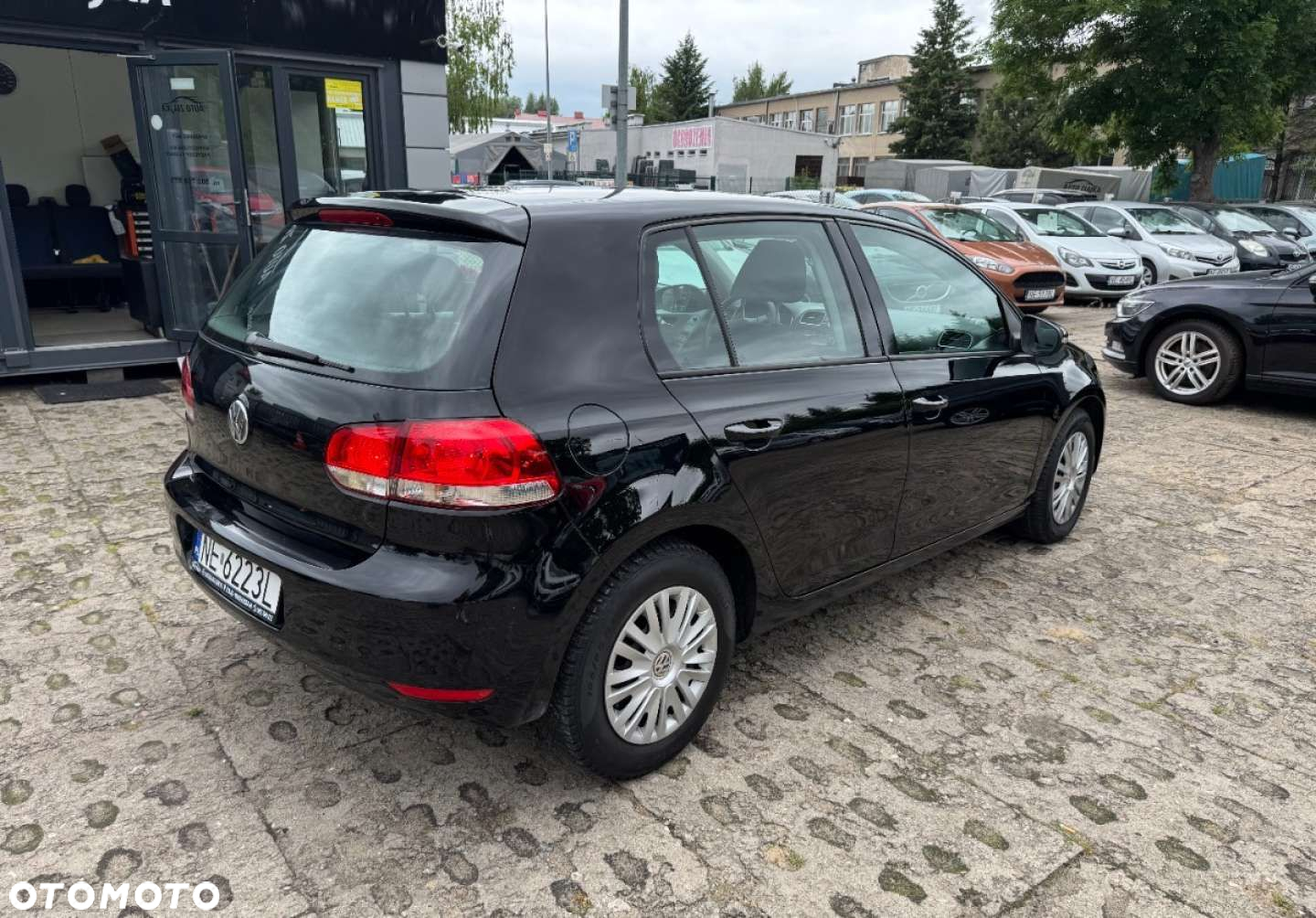 Volkswagen Golf - 8
