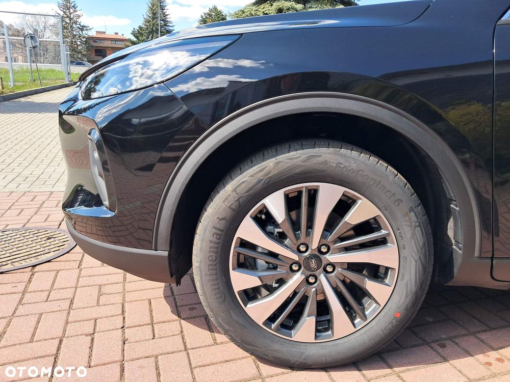 Ford Kuga 2.5 FHEV AWD Titanium eCVT - 24