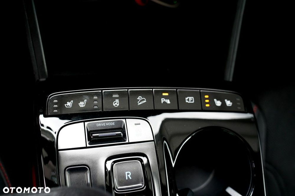 Hyundai Tucson 1.6 CRDi 48V-Hybrid 2WD DCT N Line - 32