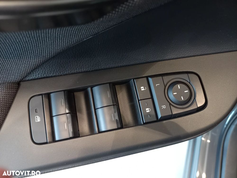 Toyota C-HR 1.8 HEV 140 CP 4x2 CVT Active - 13